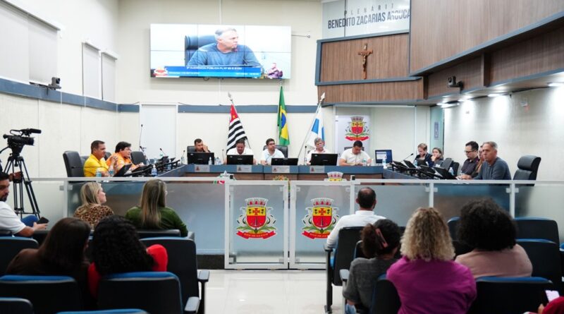 Orçamento de 2025 vai para votação em dois turnos na Câmara de Caraguatatuba