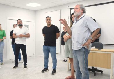 Nova turma do curso de UX do Ilhabela Tech é iniciada com 35 alunos na IETEC