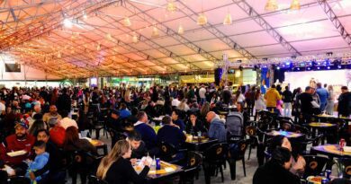 Caraguatatuba realiza 27º Festival do Camarão com gastronomia, música e cultura caiçara
