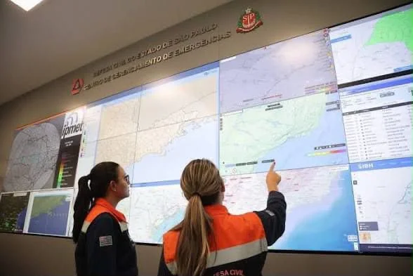 Calor dá lugar a chuva e ventos fortes em todo Litoral de São Paulo neste início de setembro